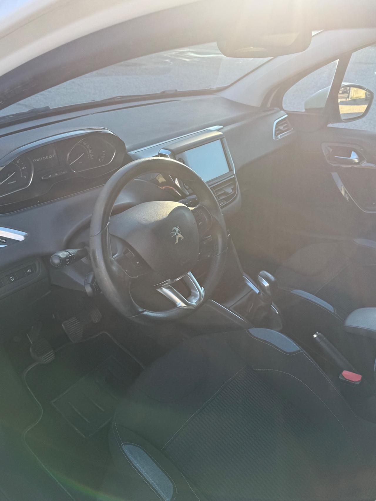 Peugeot 208 PureTech 82 5 porte Access