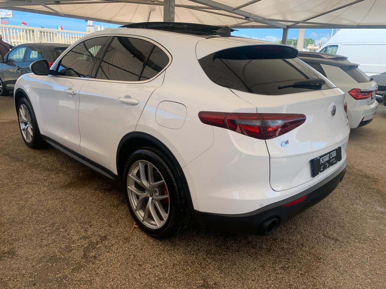 Alfa Romeo Stelvio 210 CV Q4 full tetto uniprò