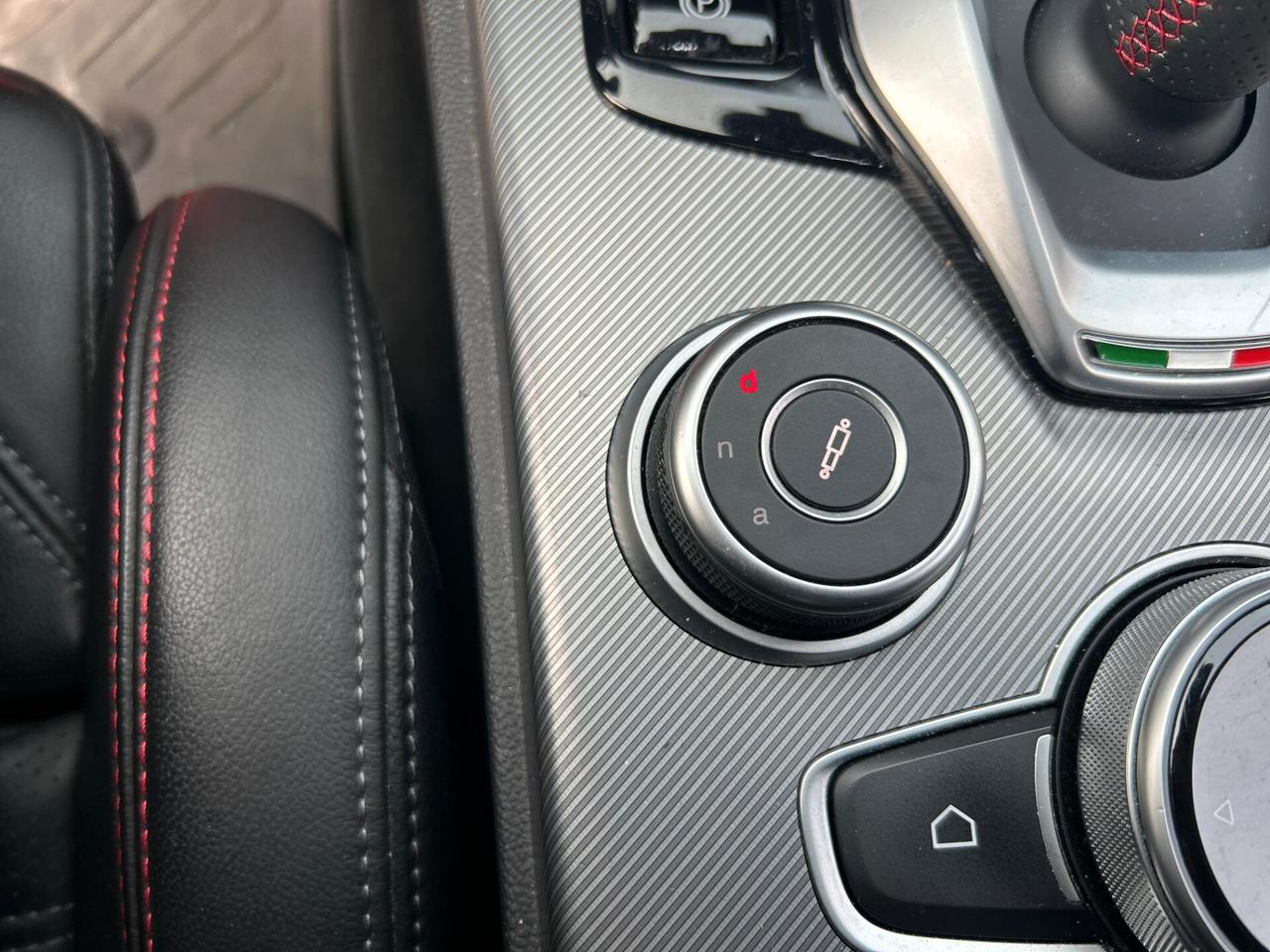 Alfa Romeo Stelvio 2.2 Turbodiesel 210 CV AT8 Q4 COMPETIZIONE