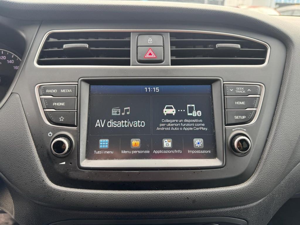 HYUNDAI i20 II 2018 - i20 5p 1.2 mpi Connectline 75cv