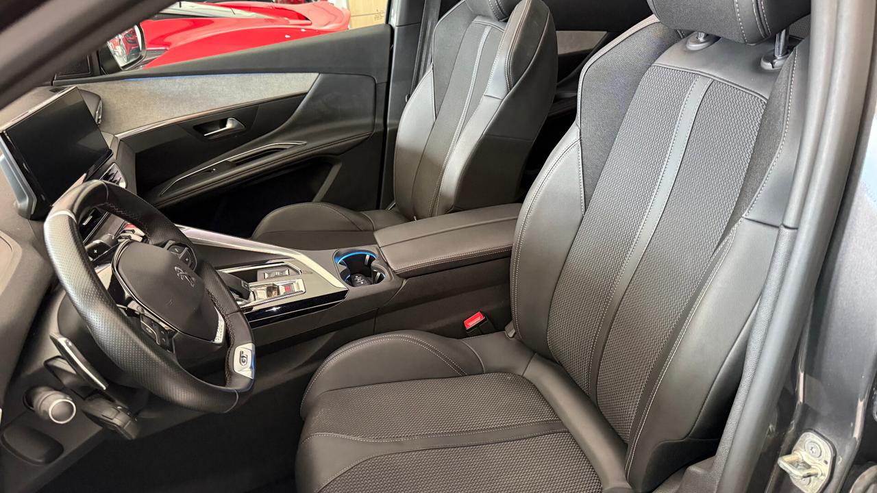 PEUGEOT 3008 GT TETTO APRIBILE