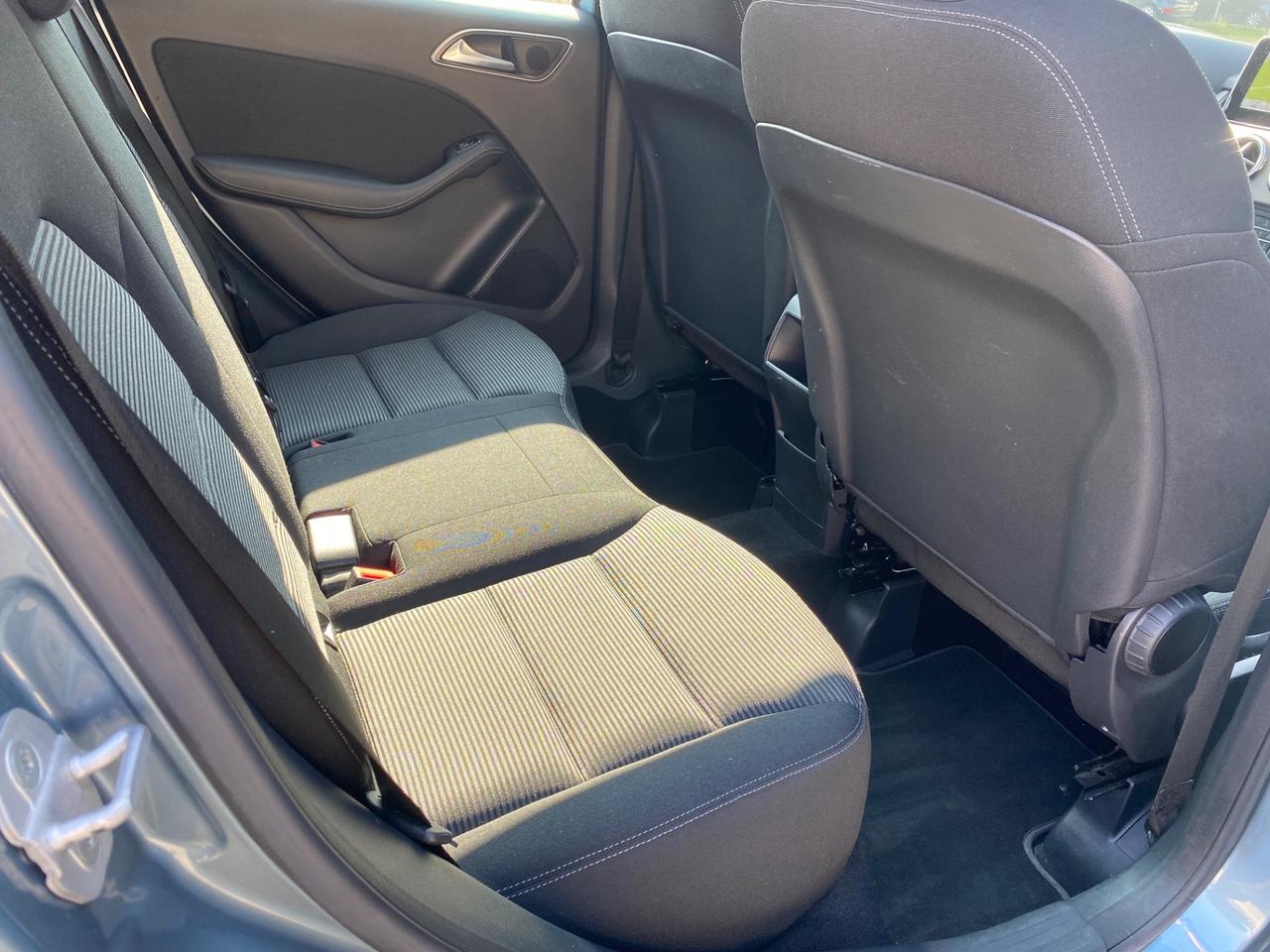 Mercedes-benz B 180 d Automatic Business