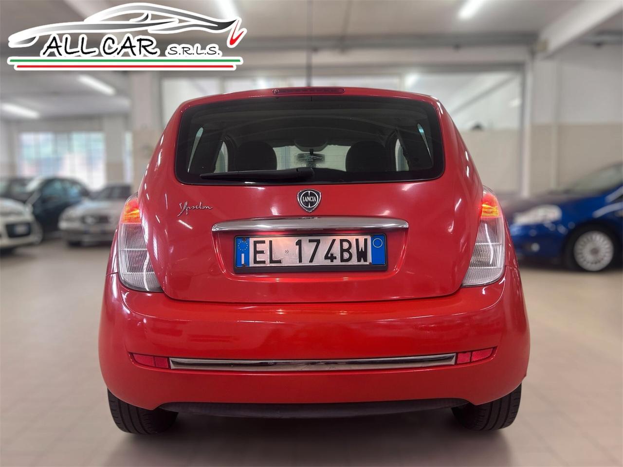 Lancia Ypsilon 1.2 69 CV Unyca