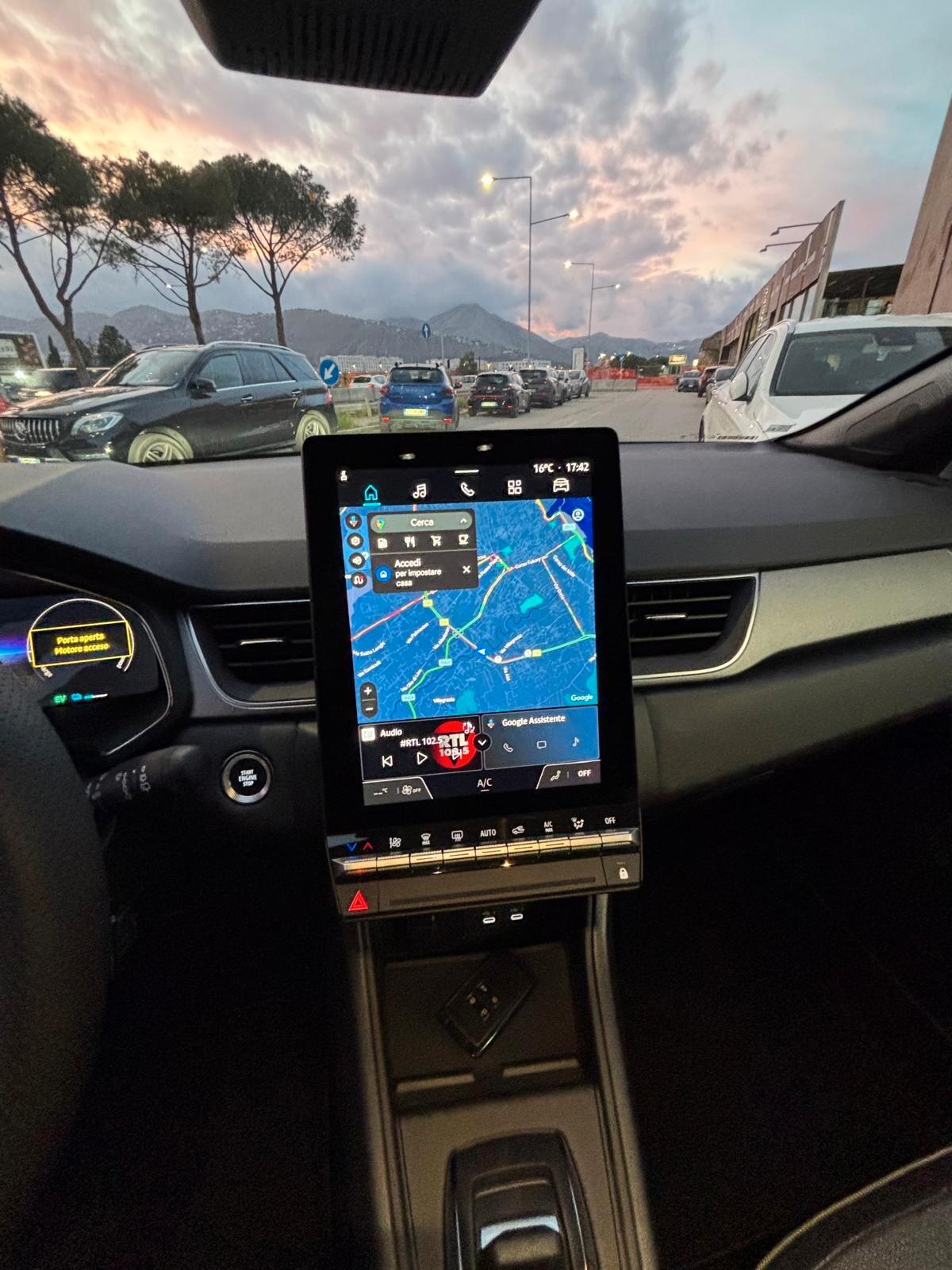 Renault Captur Techno Full 1.8 Hybrid E - Tech