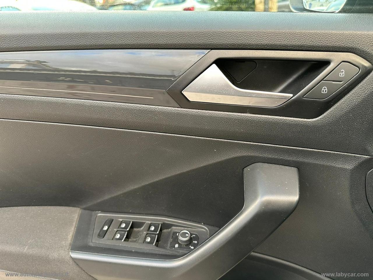 VOLKSWAGEN T-Roc 1.6 TDI SCR Advanced BlueMot.Tech. PARI AL NUOVO