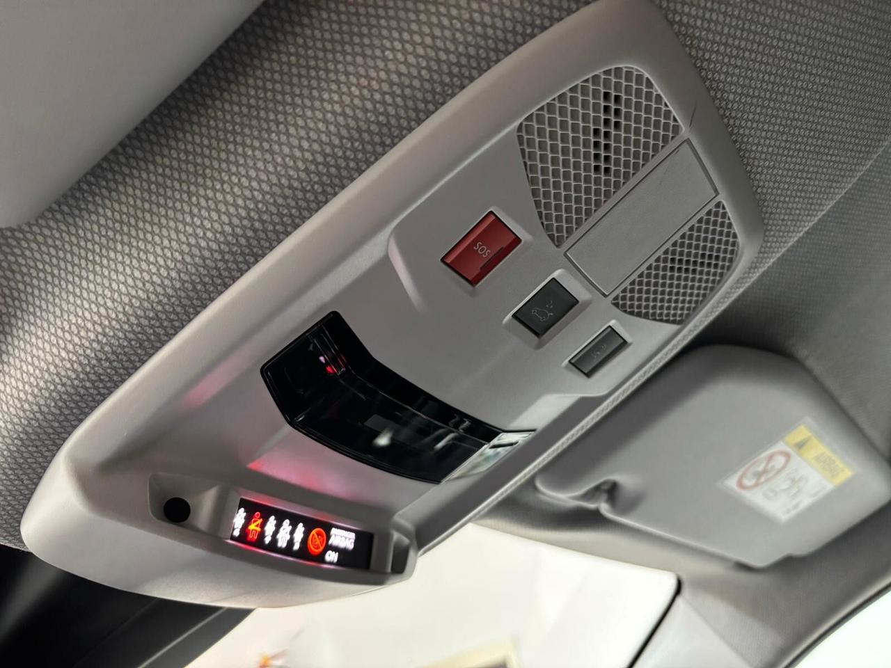 Jeep Avenger 1.2 Turbo 110 CV MHEV Summit