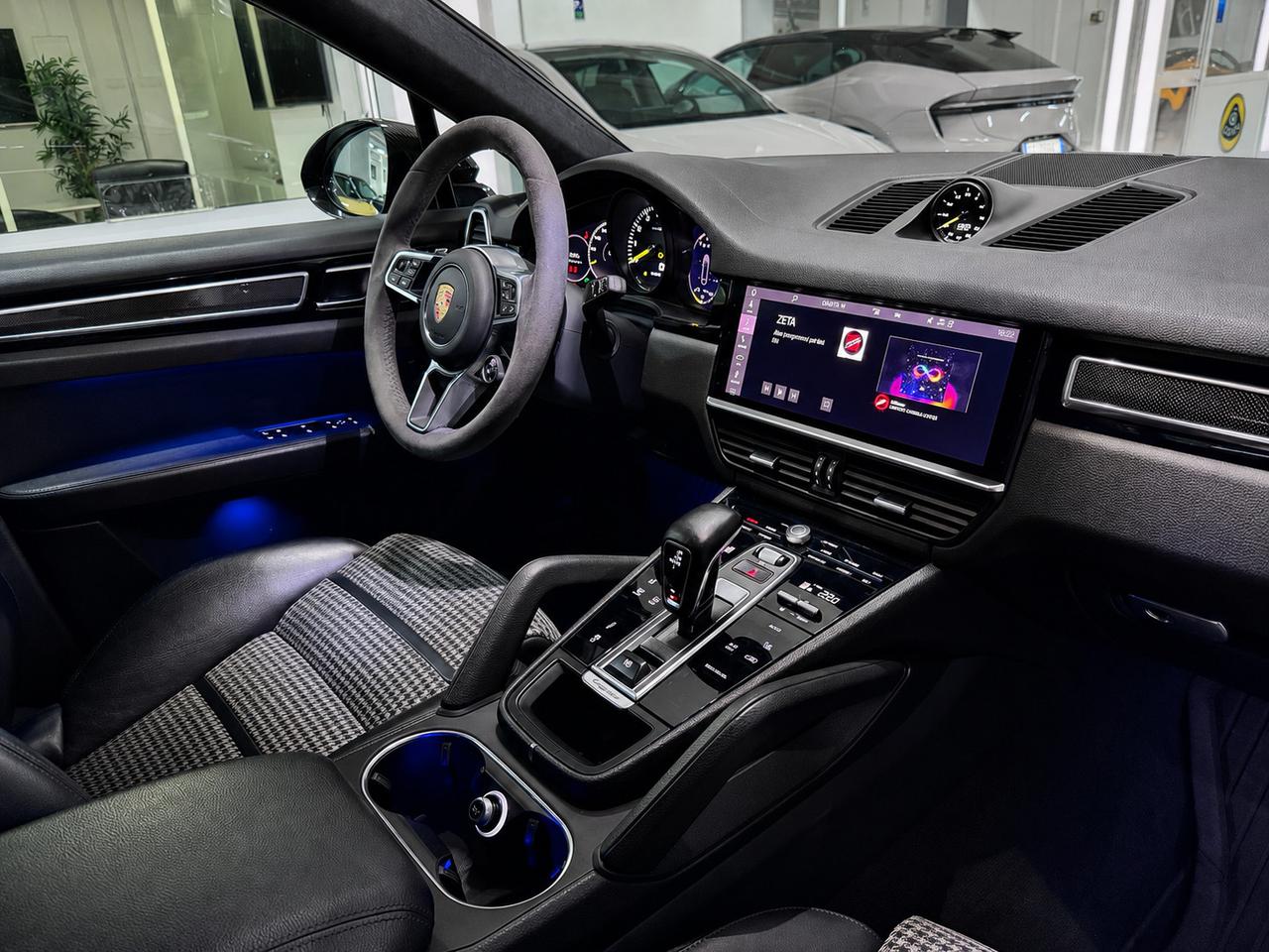 Porsche Cayenne Coupe 3.0 e-hybrid tiptronic