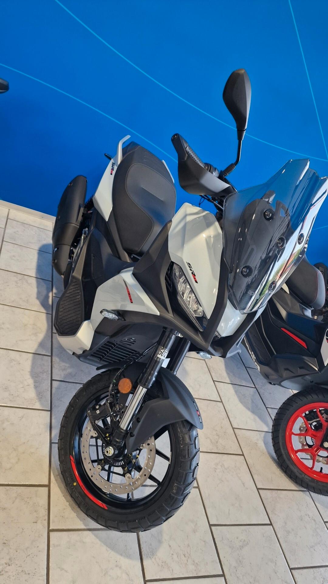 Aprilia SR Max 300 GT 400 ABS EURO 5 +
