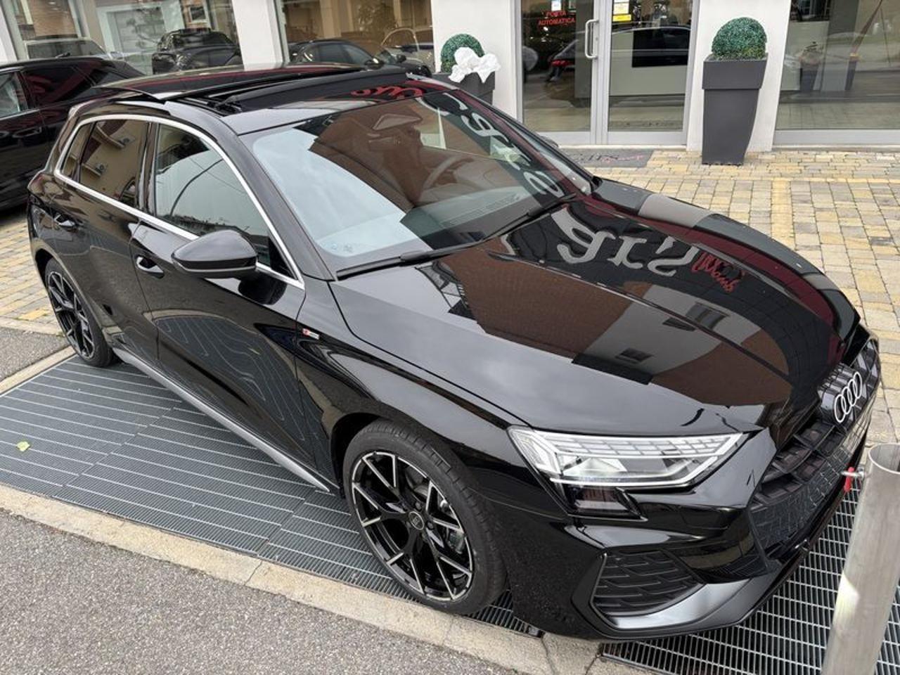 Audi A3 SPB TFSI 110 kW S tronic S line edition MATRIX