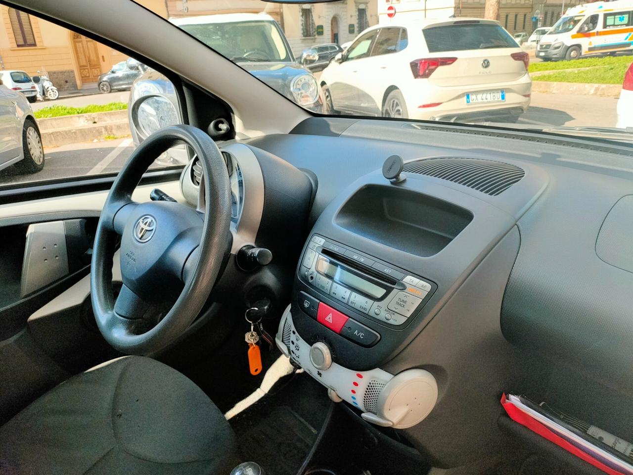 Toyota Aygo 1.0 12V VVT-i 5 porte Active