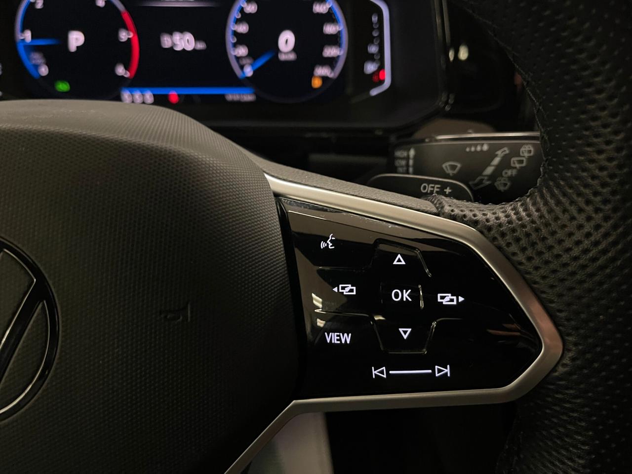 Volkswagen T-Roc 2.0 TDI SCR 150 CV DSG R-Line