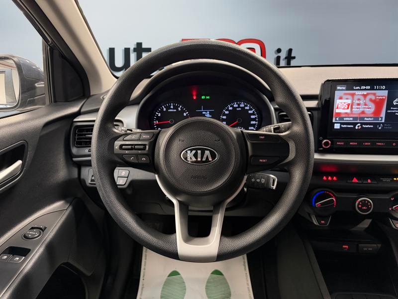 Kia Stonic 1.2 dpi Urban 84cv