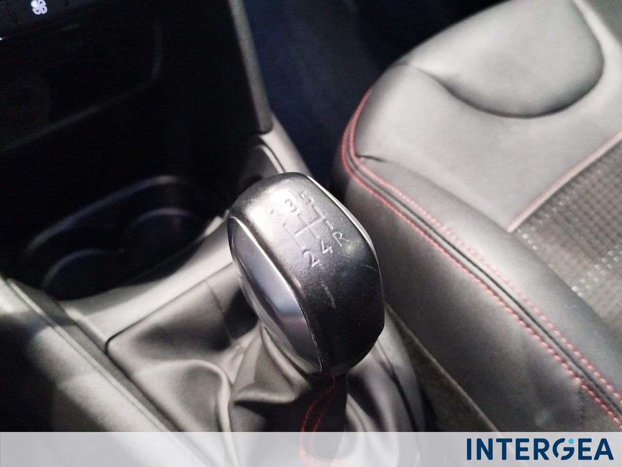 PEUGEOT 208 5p 1.5 bluehdi GT Line s&s 100cv 5m