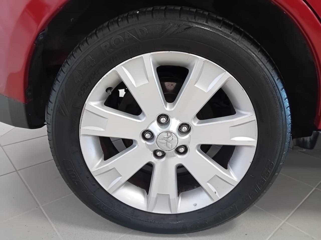Mitsubishi Outlander 2.2 DI-D 4WD Instyle 7p.