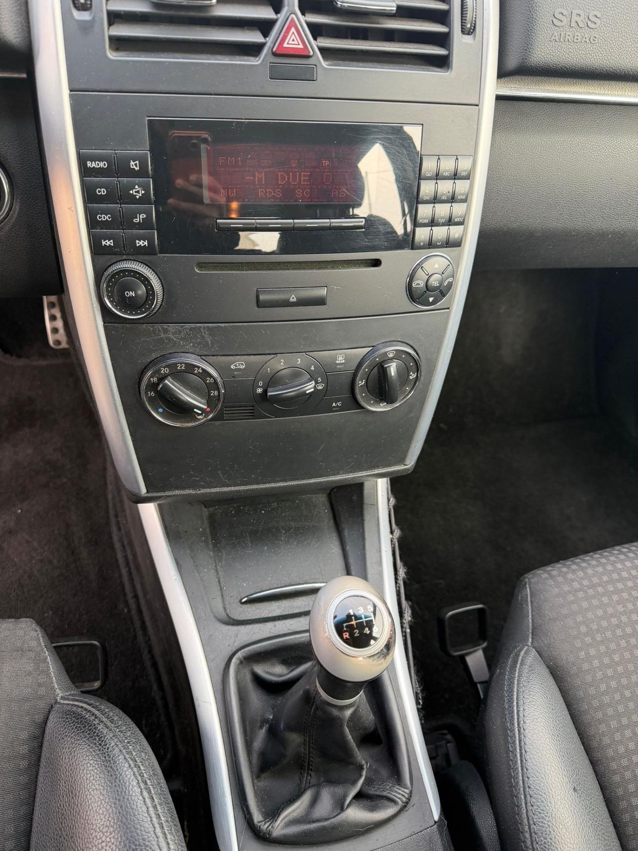 MERCEDES BENZ B200 CDI