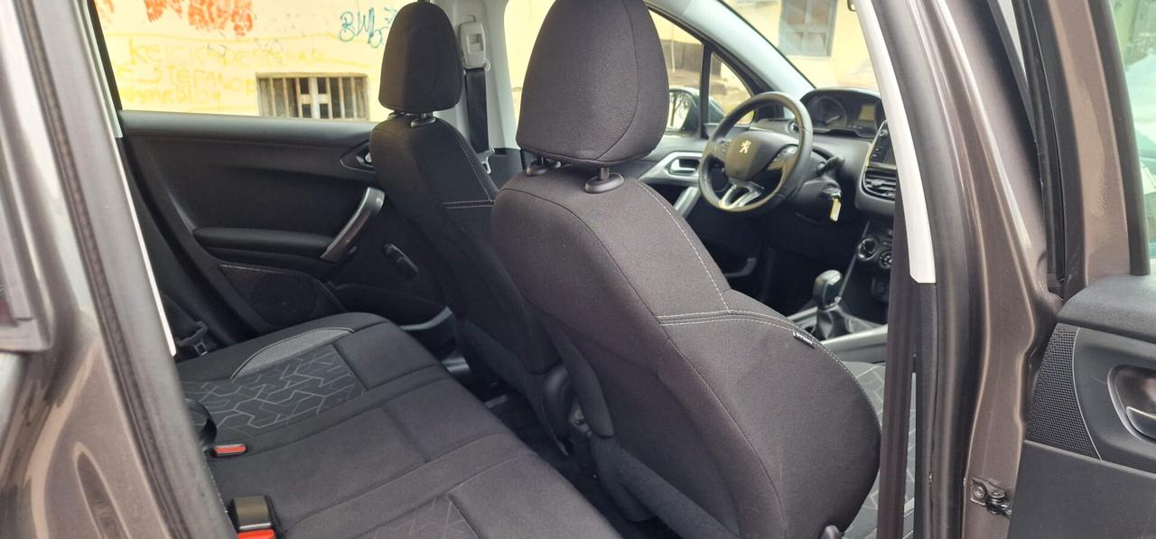 Peugeot 2008 BlueHDi 100CV Allure