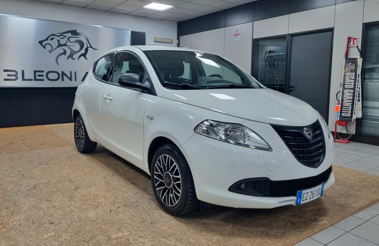 LANCIA YPSILON 1.3 MJT 16V 95 CV 5p. MOMO DESING