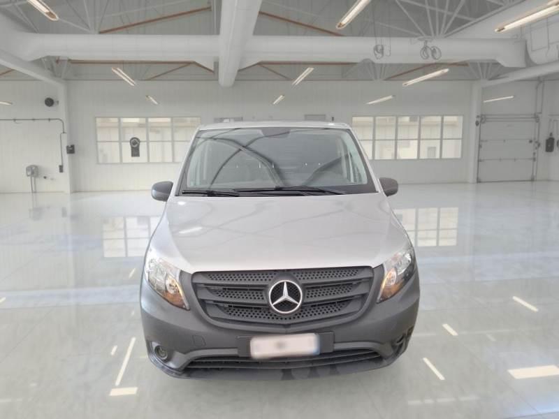 MERCEDES Vito 114 cdi long E6