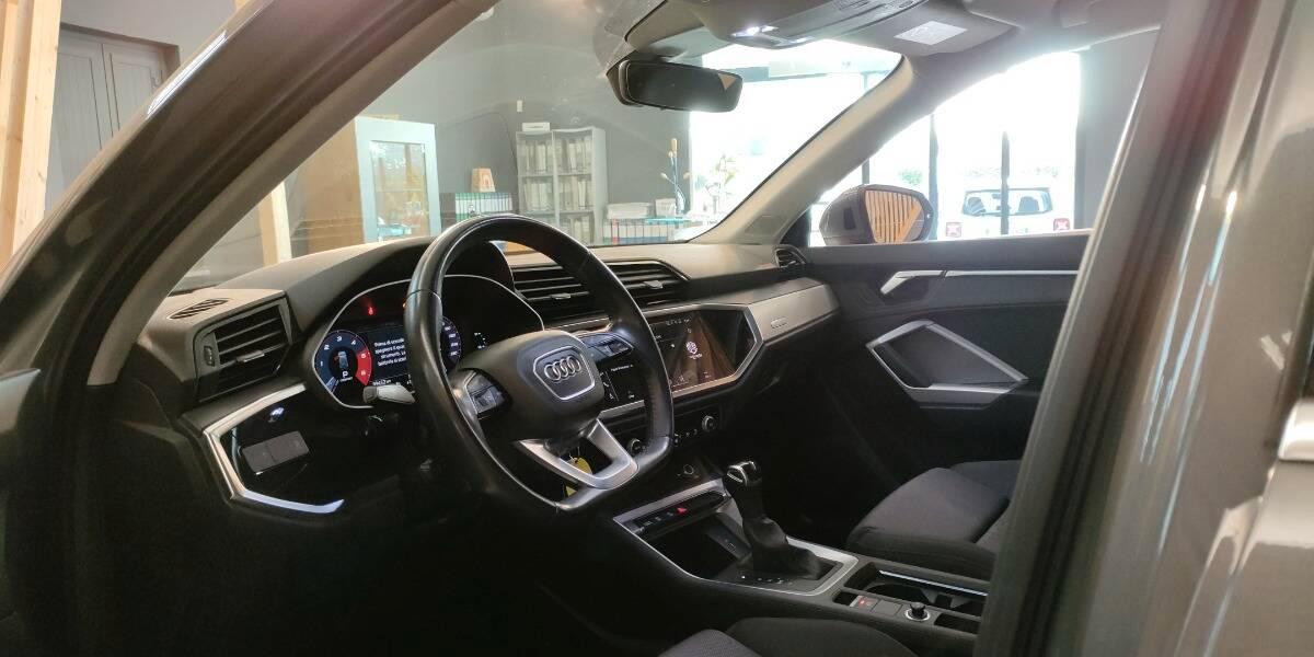 Audi Q3 35 2.0 tdi Business Advanced s-tronic