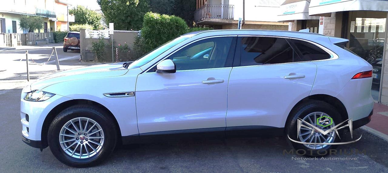 Jaguar F-Pace 2.0cc 180cv PORTFOLIO