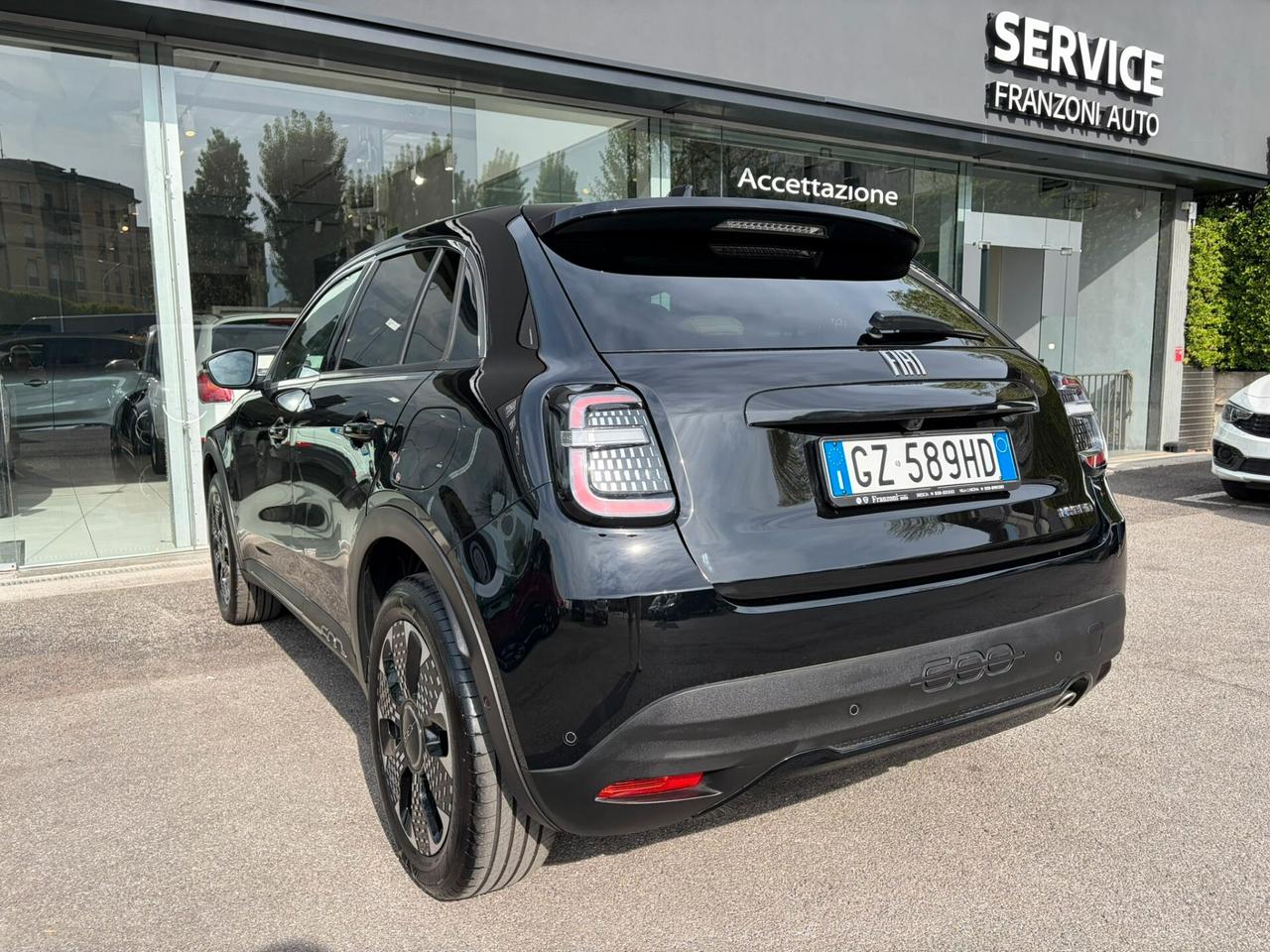 Fiat 600 Hybrid 110 CV DCT MHEV La Prima