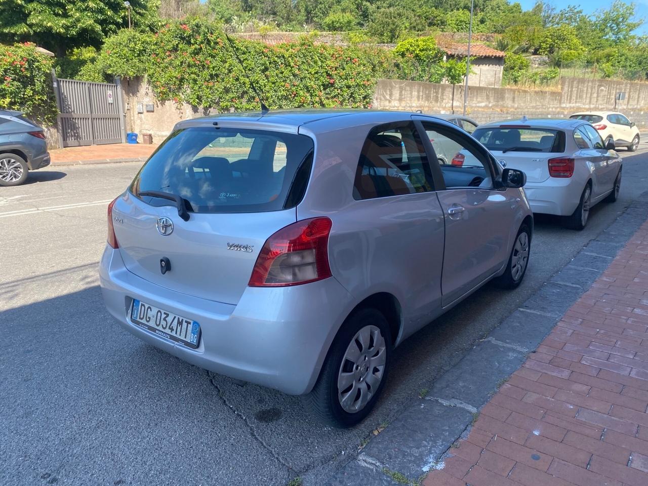 Toyota Yaris 1.4 D-4D 3 porte