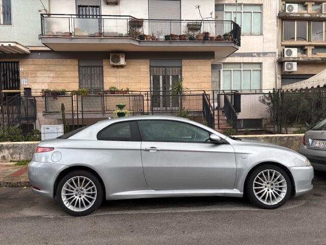 Alfa Romeo GT 1.9 MJT anche permuta o scambi0