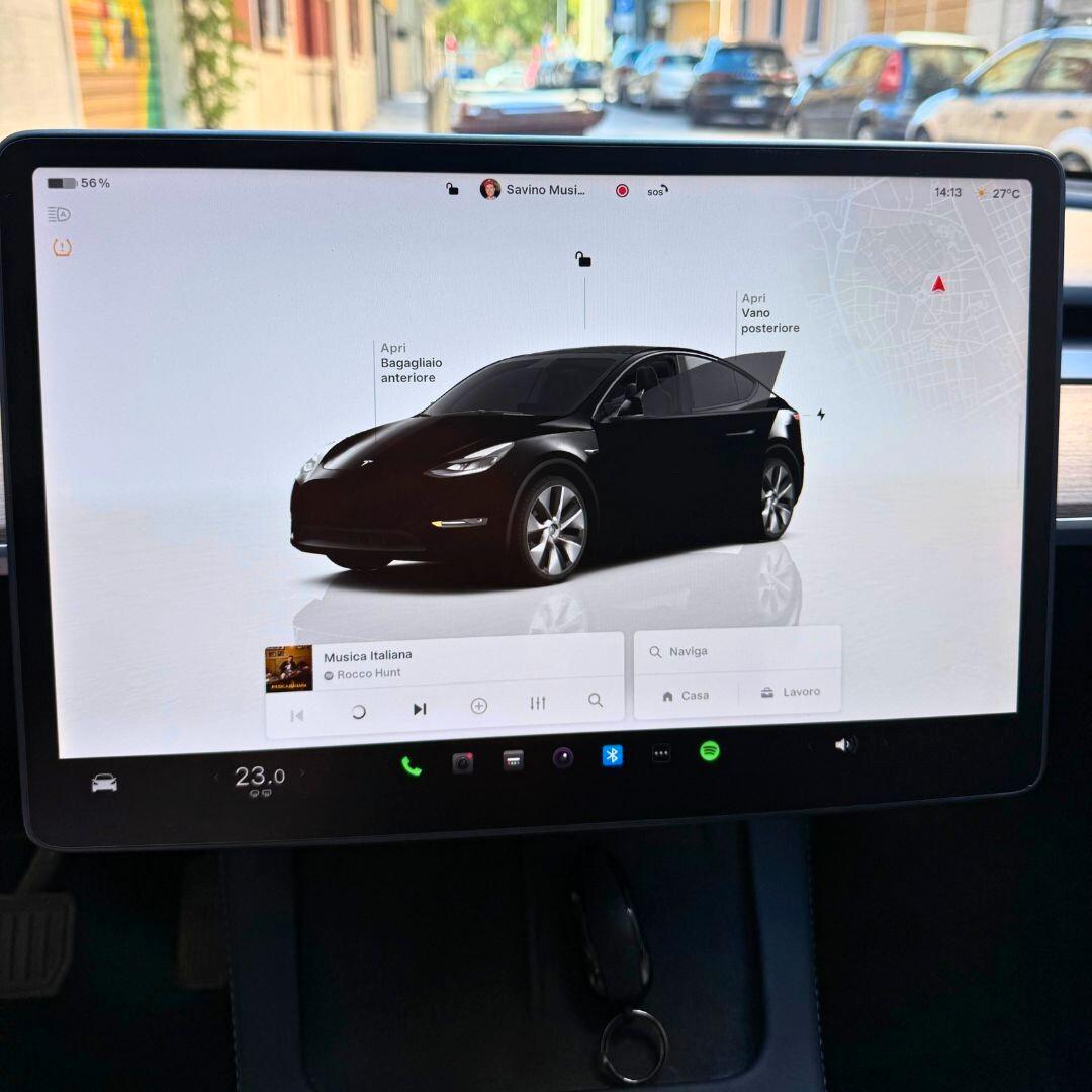 Tesla Model Y Long Range AWD