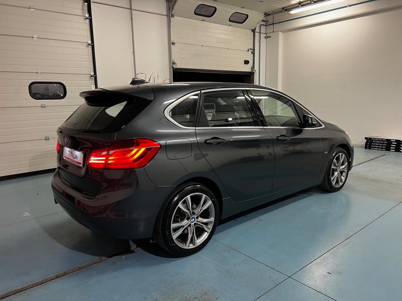 Bmw 2er Active Tourer 218d Sport