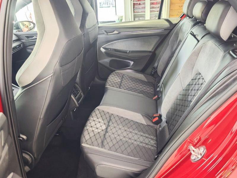 Volkswagen Golf Golf 1.5 eTSI 150 CV EVO ACT DSG R-Line