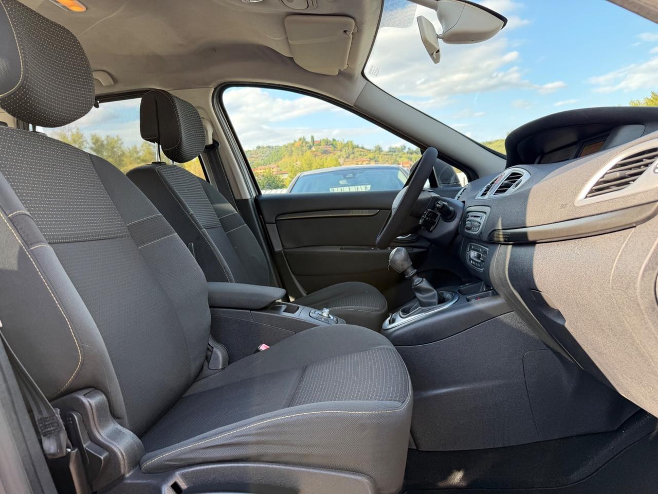 Renault SCENIC XMOD 1.5dCi 110CV