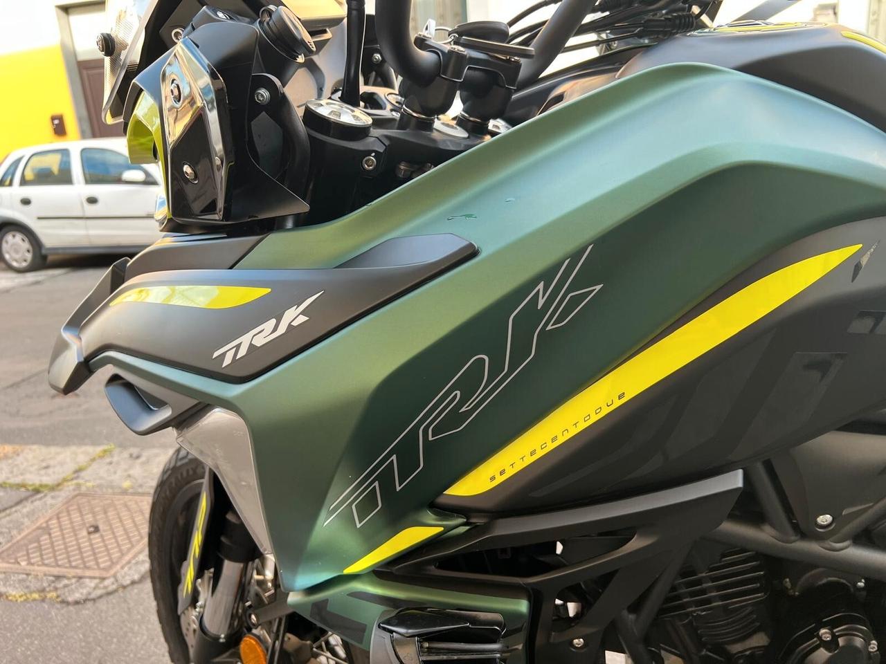 Benelli TRK 702 X