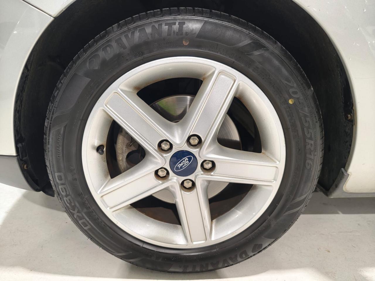 Ford Focus Benzina Neopatentati Bluetooth Apple CarPlay