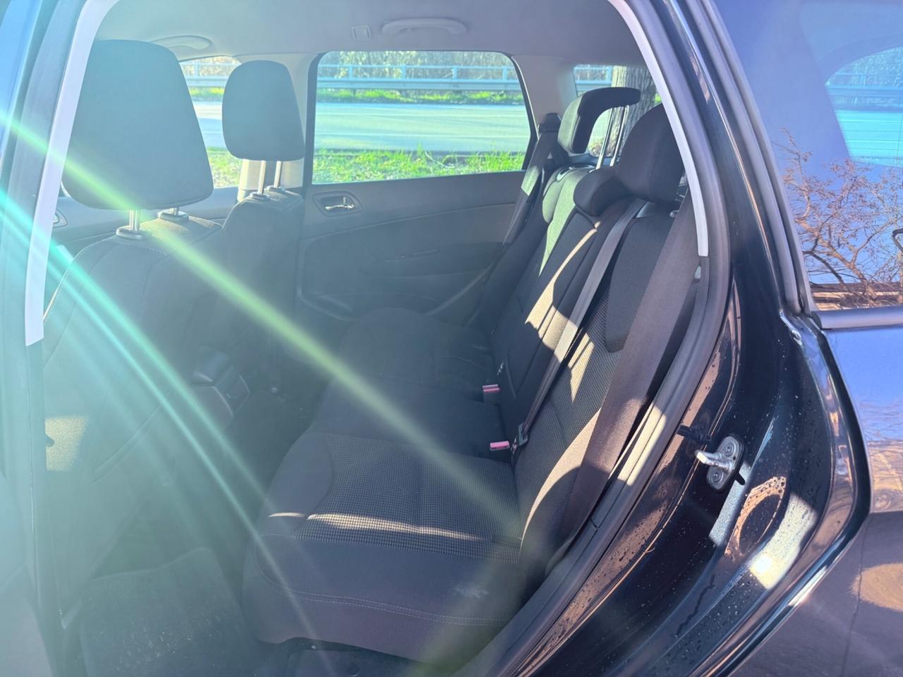 Peugeot 308 1.6 Diesel-2013