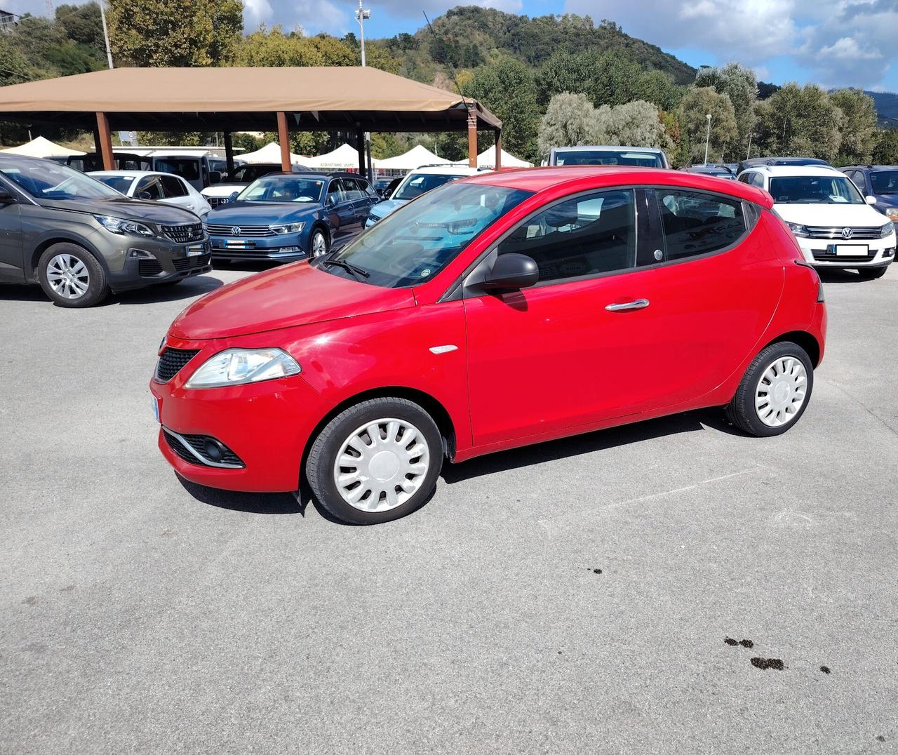 Lancia Ypsilon 1.2 69 CV GPL Ecochic Gold NEO PATENTATI !