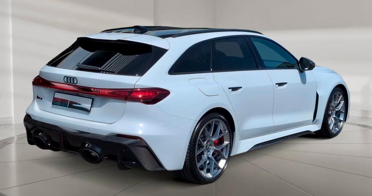 Audi RS5 avant