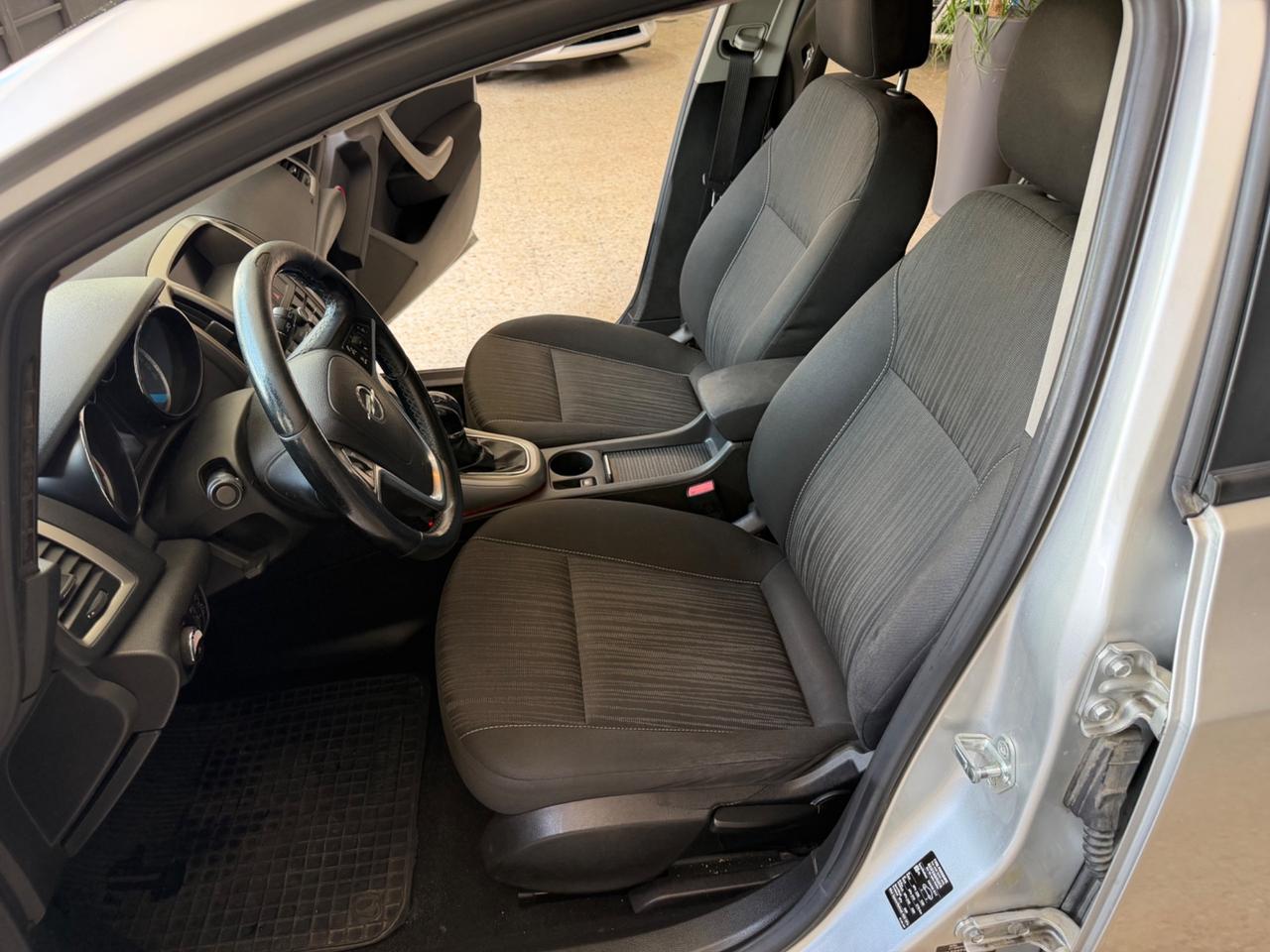 Opel Astra 1.7 CDTI 110CV 5 porte 2010