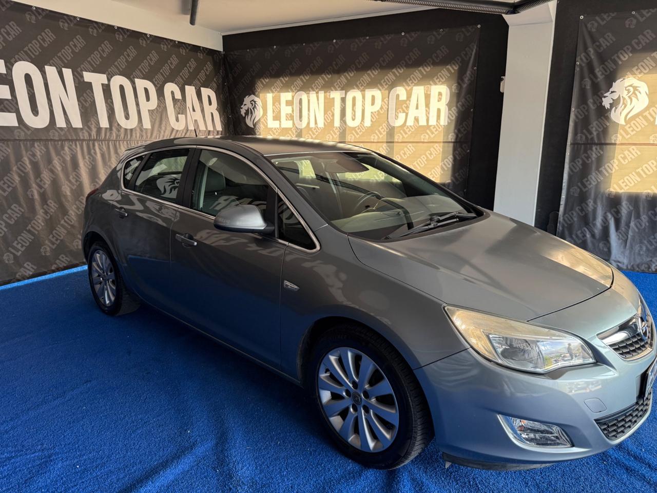 Opel Astra 1.7 CDTI 125CV 5 porte Cosmo distribuzione effettuata