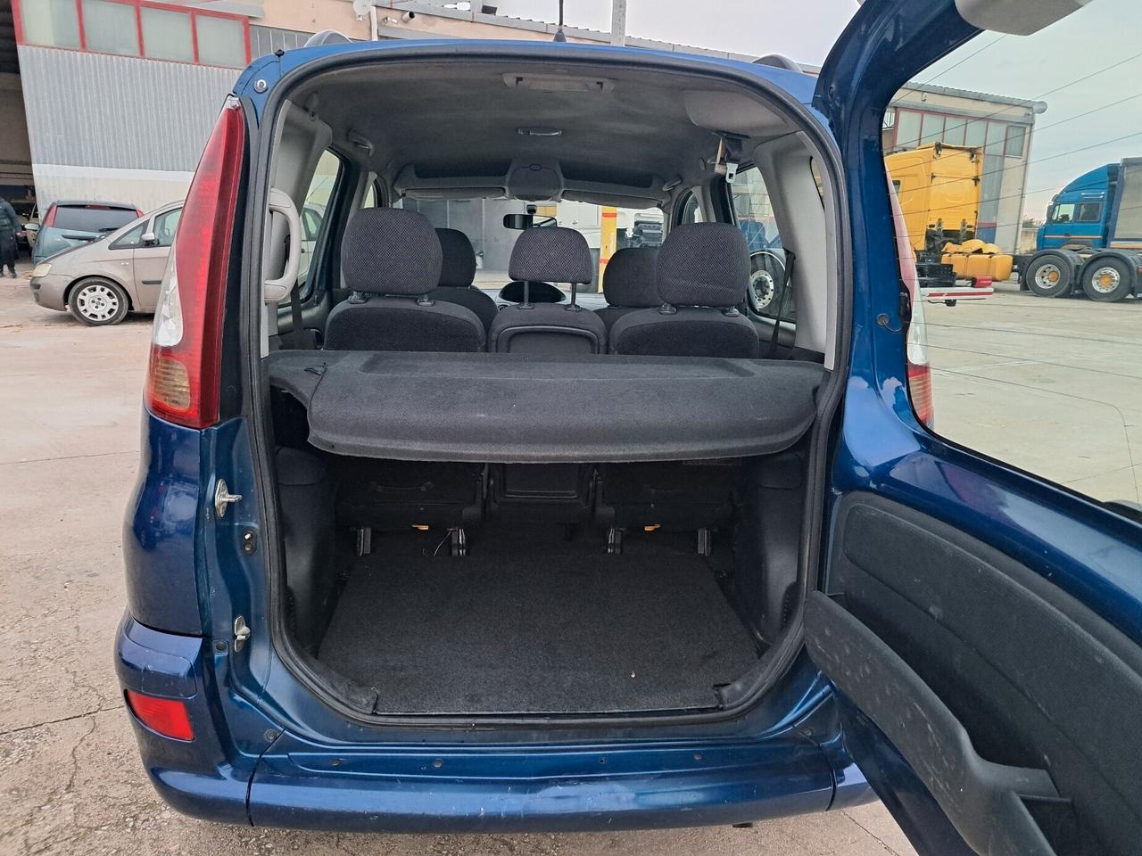 Toyota Yaris Verso 1.4 Tdi D-4D - 2005