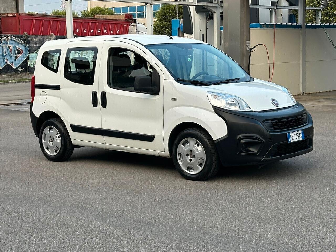 FIAT QUBO CON 4 POSTI E 177.000 KM SUPER PREZZO