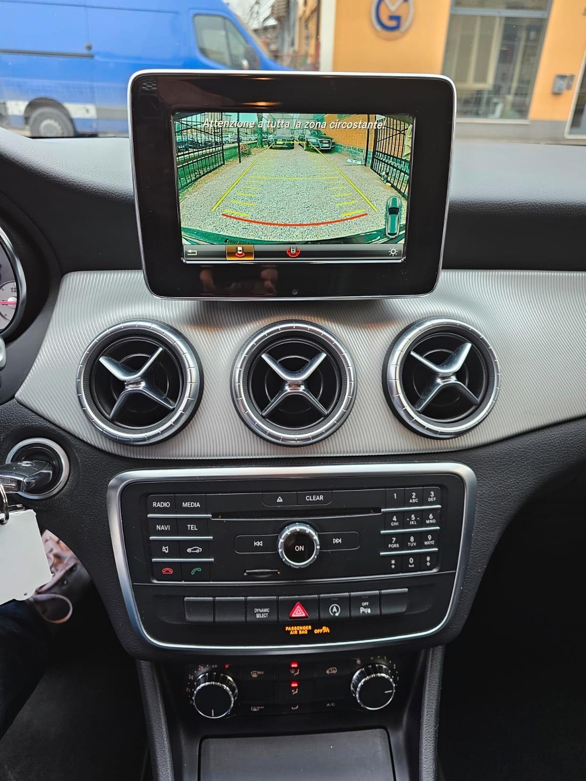 Mercedes-benz CLA 200d 136cv Shooting Brake Sport*Navi*Bi-Xeno*18*Pdc*