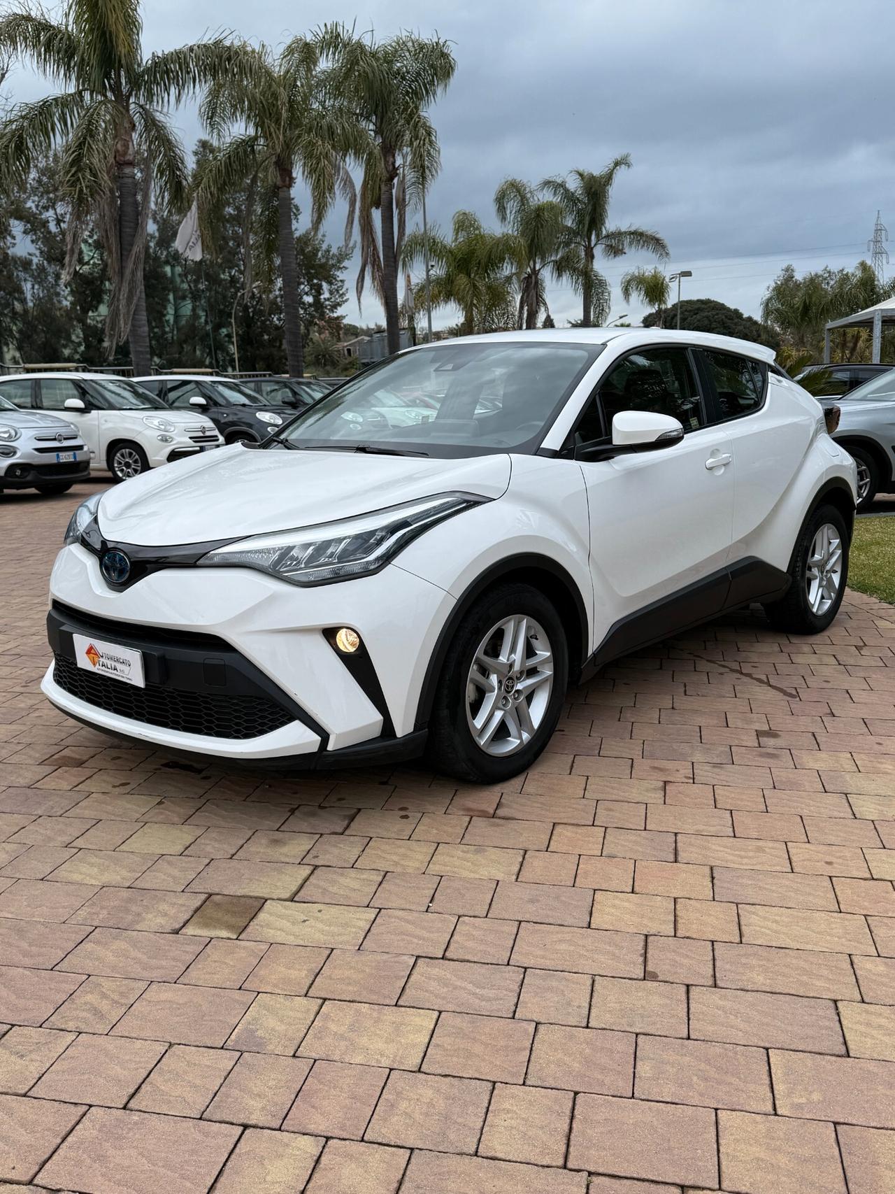 Toyota C-HR 1.8 Hybrid E-CVT Business