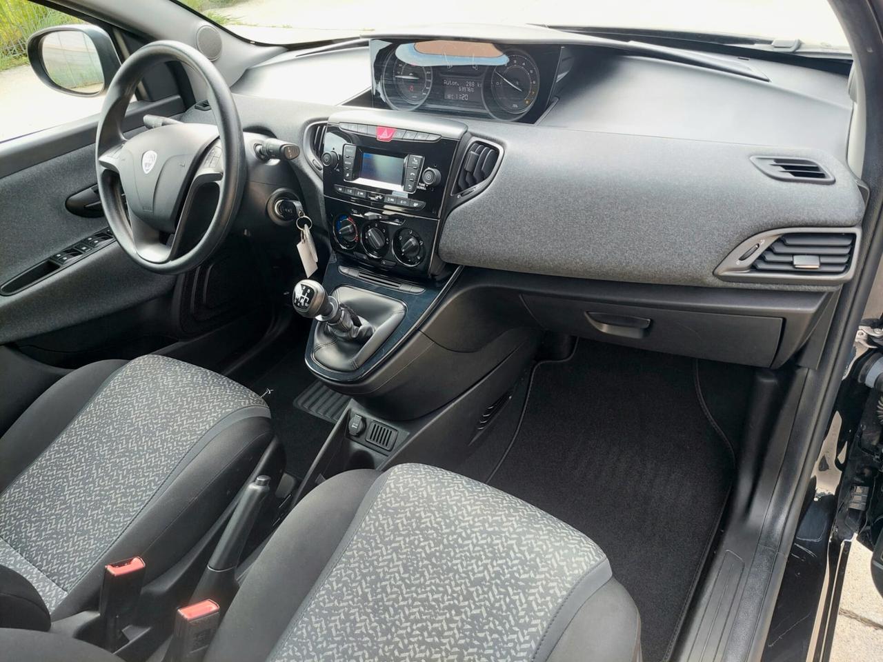 LANCIA Ypsilon 1.0 FireFly Hybrid Silver - 2023