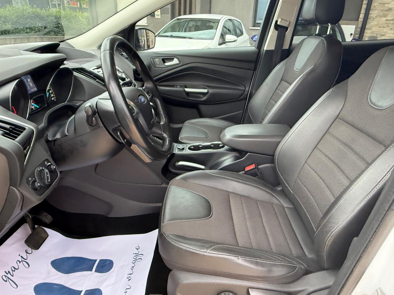 Ford Kuga 2.0 TDCI 150 CV S&S 4WD Powershift Titanium