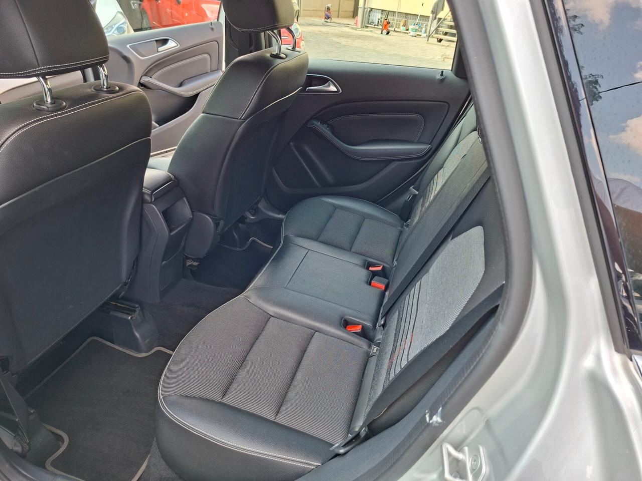 Mercedes-benz B 180 d Automatic Premium