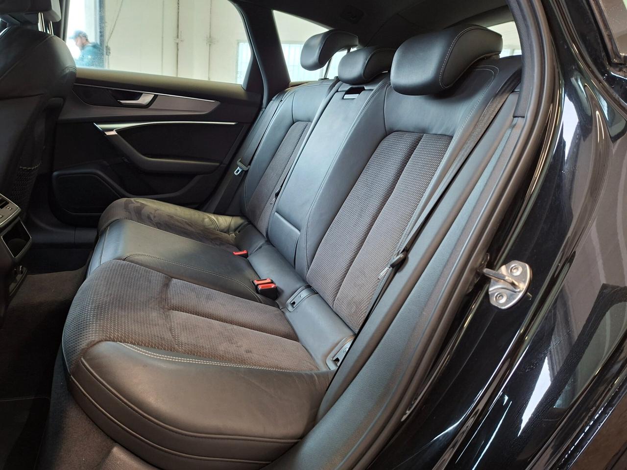 Audi A6 Avant 45 3.0 TDI S-line