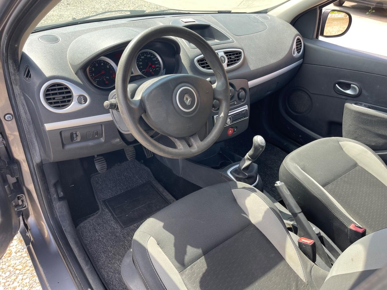 Renault Clio 1.2 16V 5 porte Confort