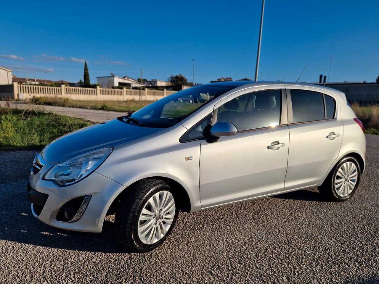 Opel Corsa 1.2 85CV 5 porte GPL-TECH Edition