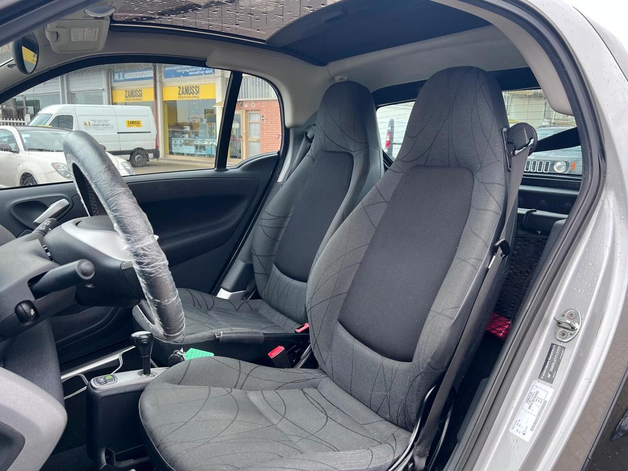 Smart ForTwo 1000 52 kW MHD coupé passion