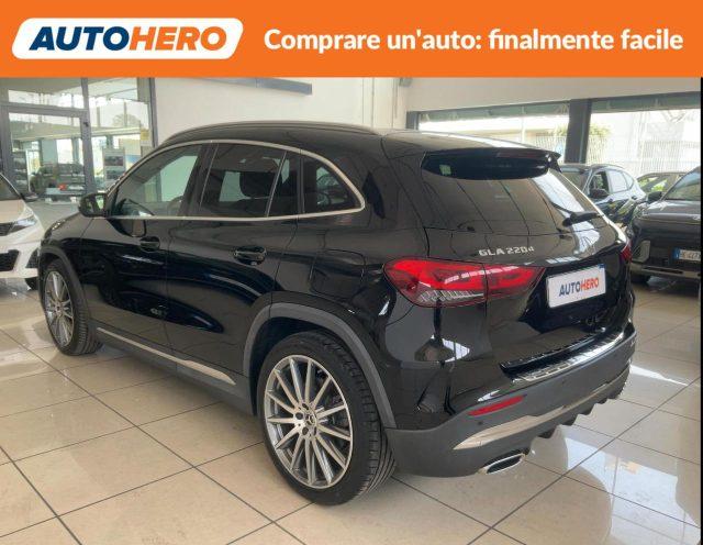 MERCEDES-BENZ GLA 220 d Automatic Premium